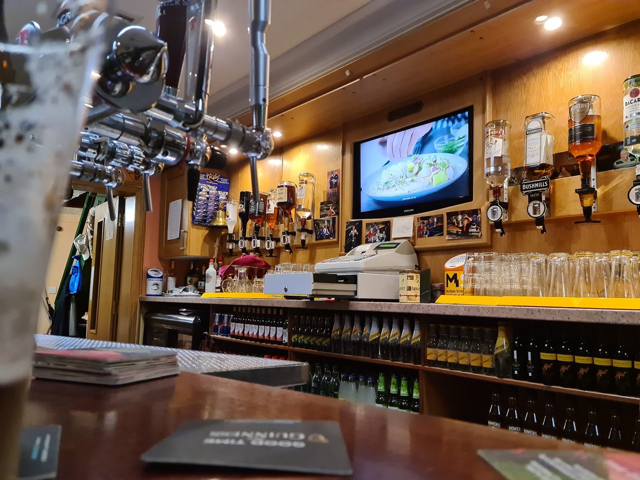 The Smugglers Bar & Grill