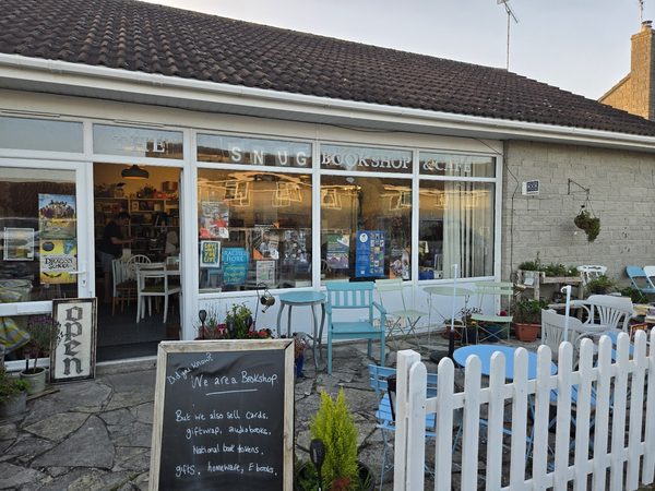 The Snug Bookshop and Cafe