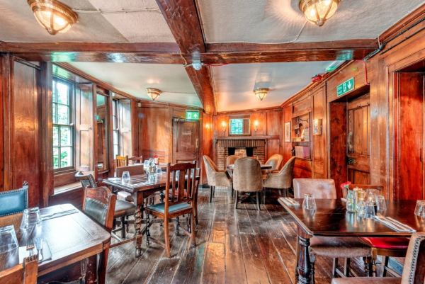 The Spaniards Inn