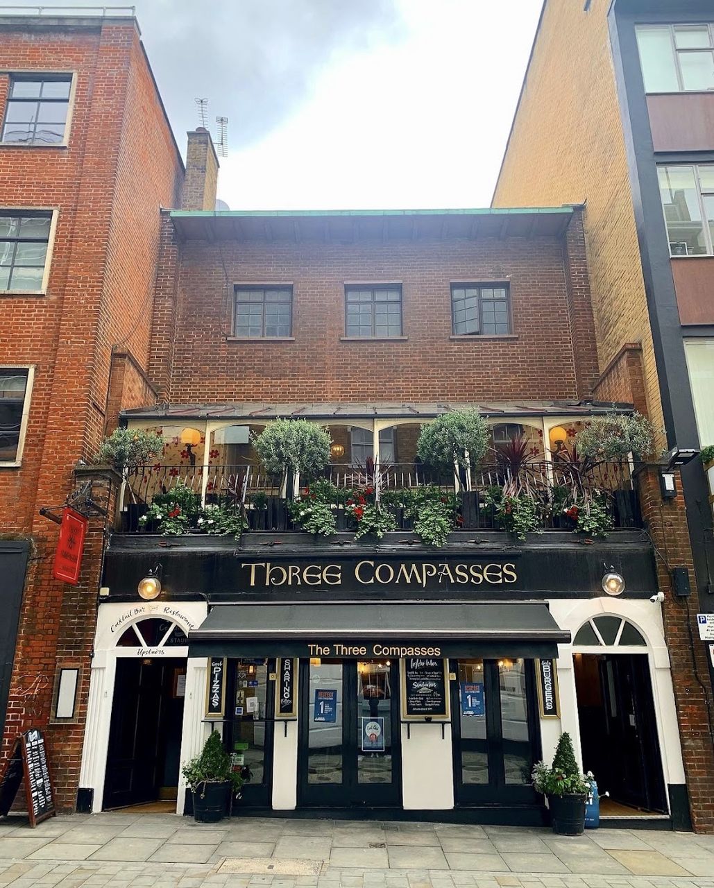 The Three Compasses Farringdon