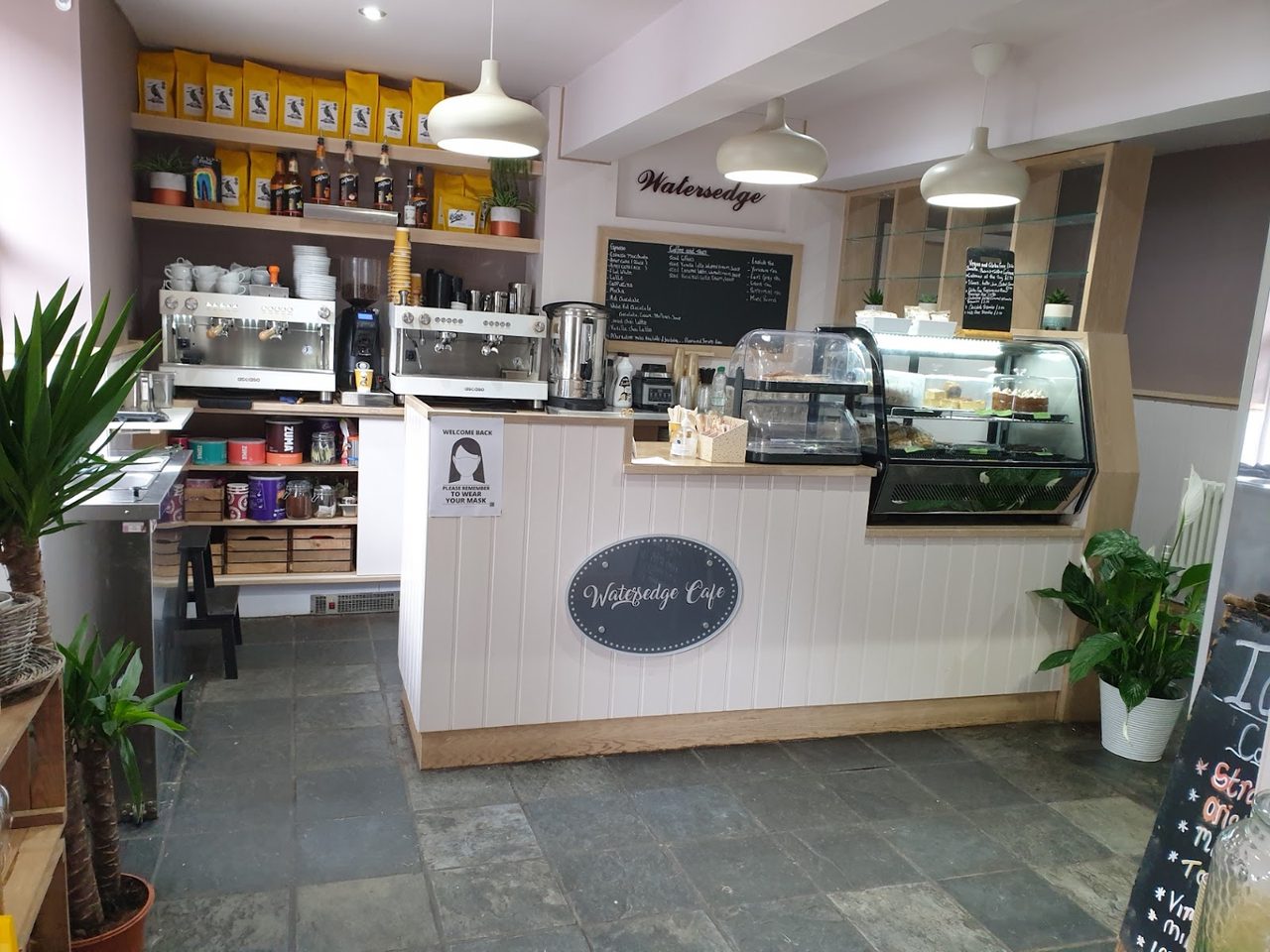 The Watersedge Cafe