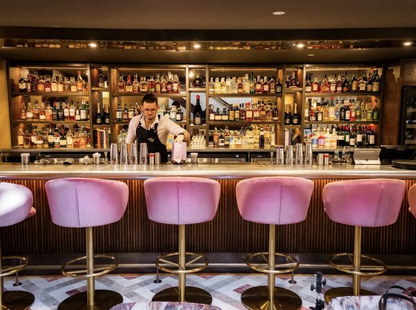 THE WHISKY CAFE