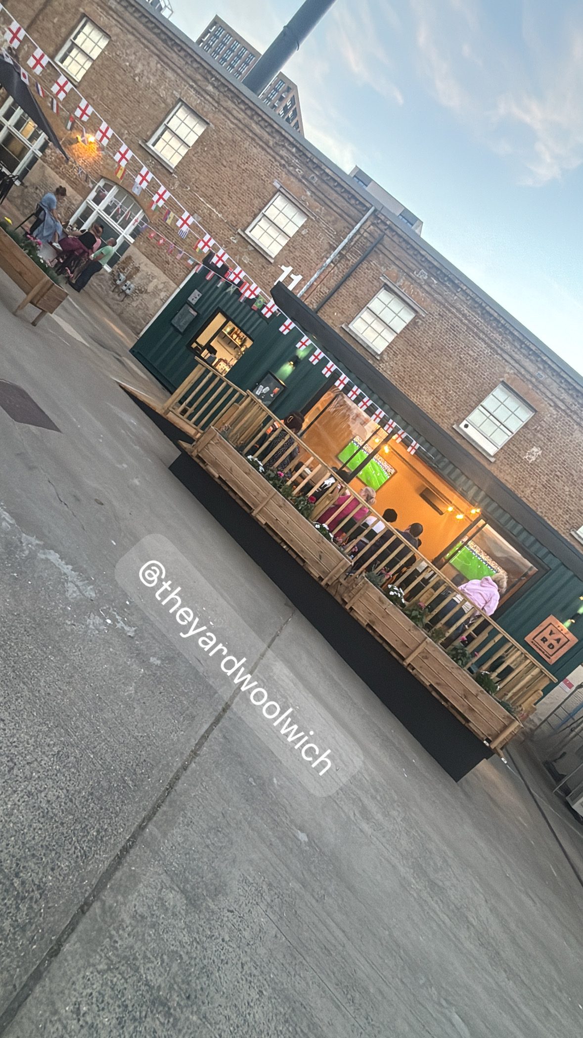 The Yard - Kitchen & Bar