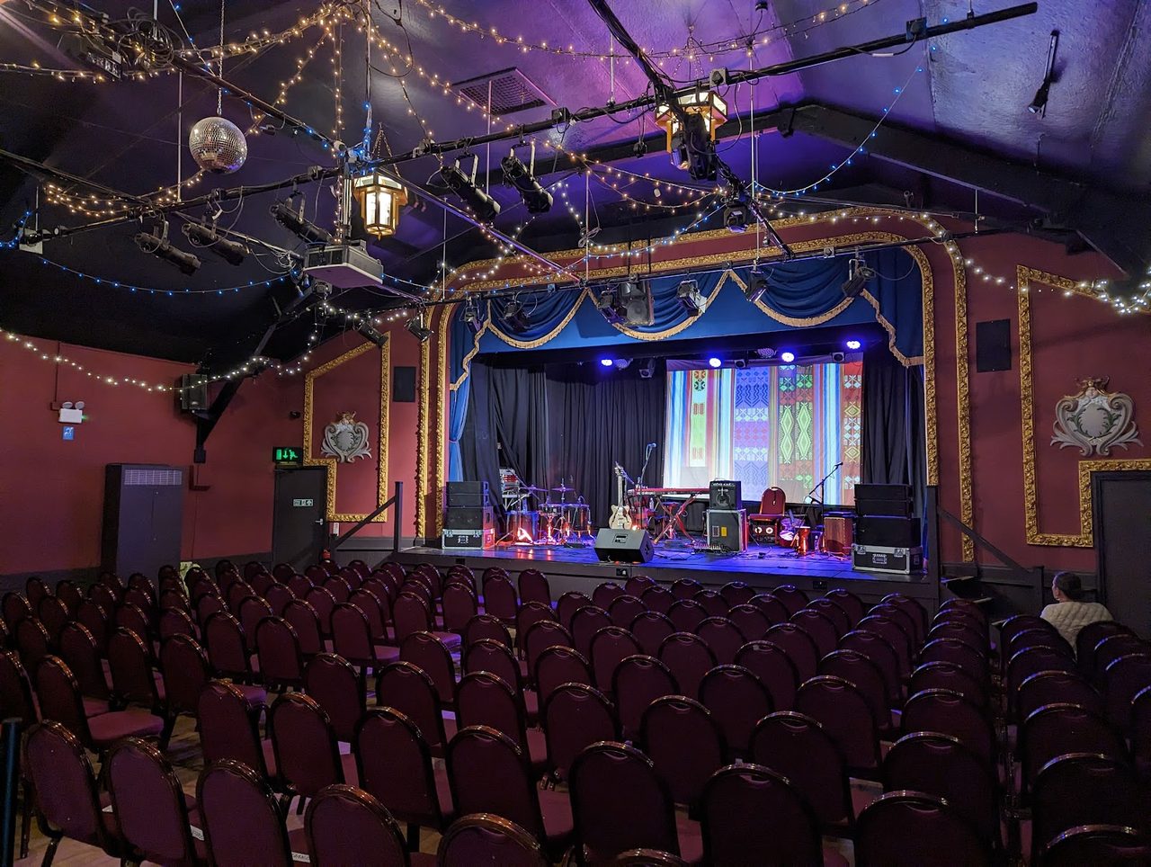 THEATRE BAR