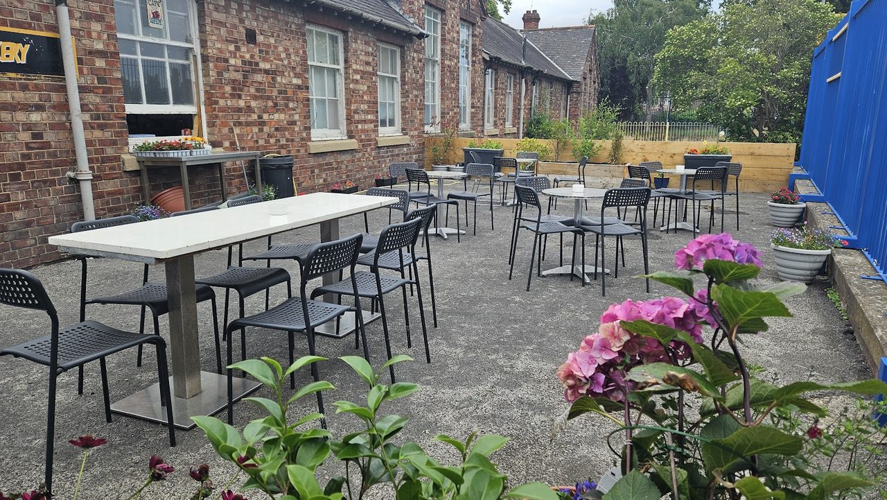Thorntree Road Cafe