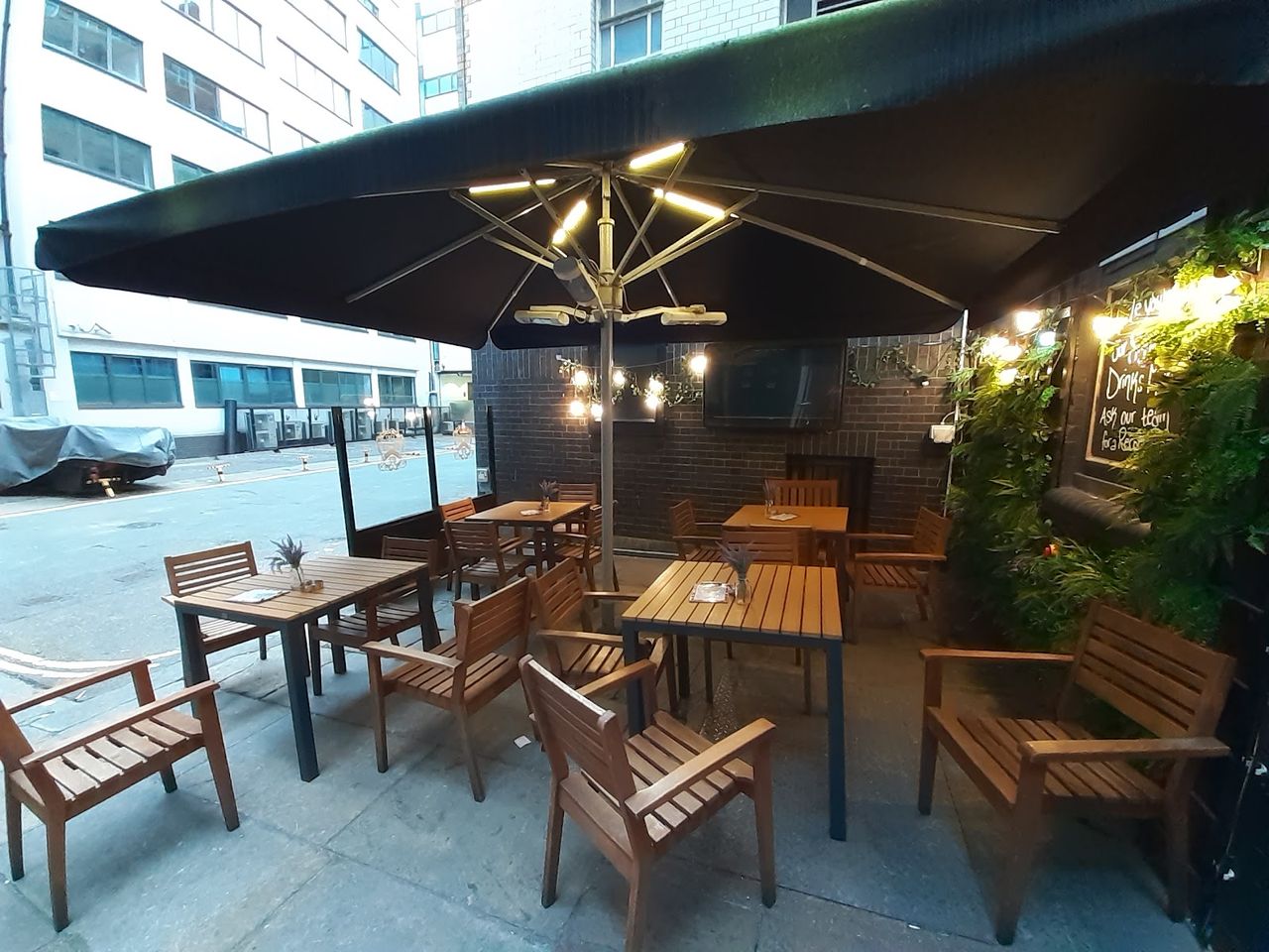 Three Tuns Aldgate
