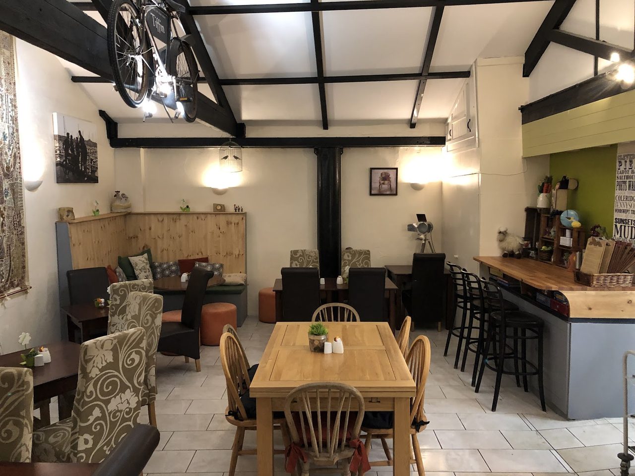 Tiffin Cafe @ Bullock Farm