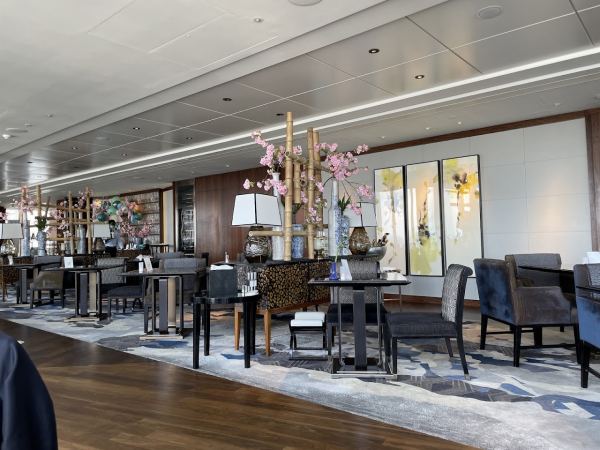 TING Restaurant & Lounge