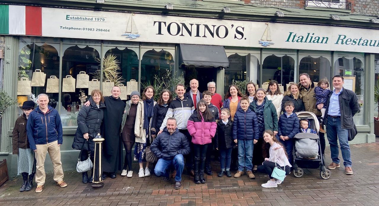 Toninos Restaurant
