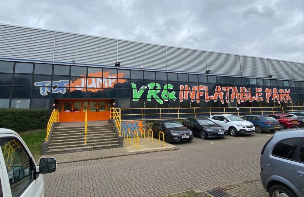 Top Jump Inflatable Park