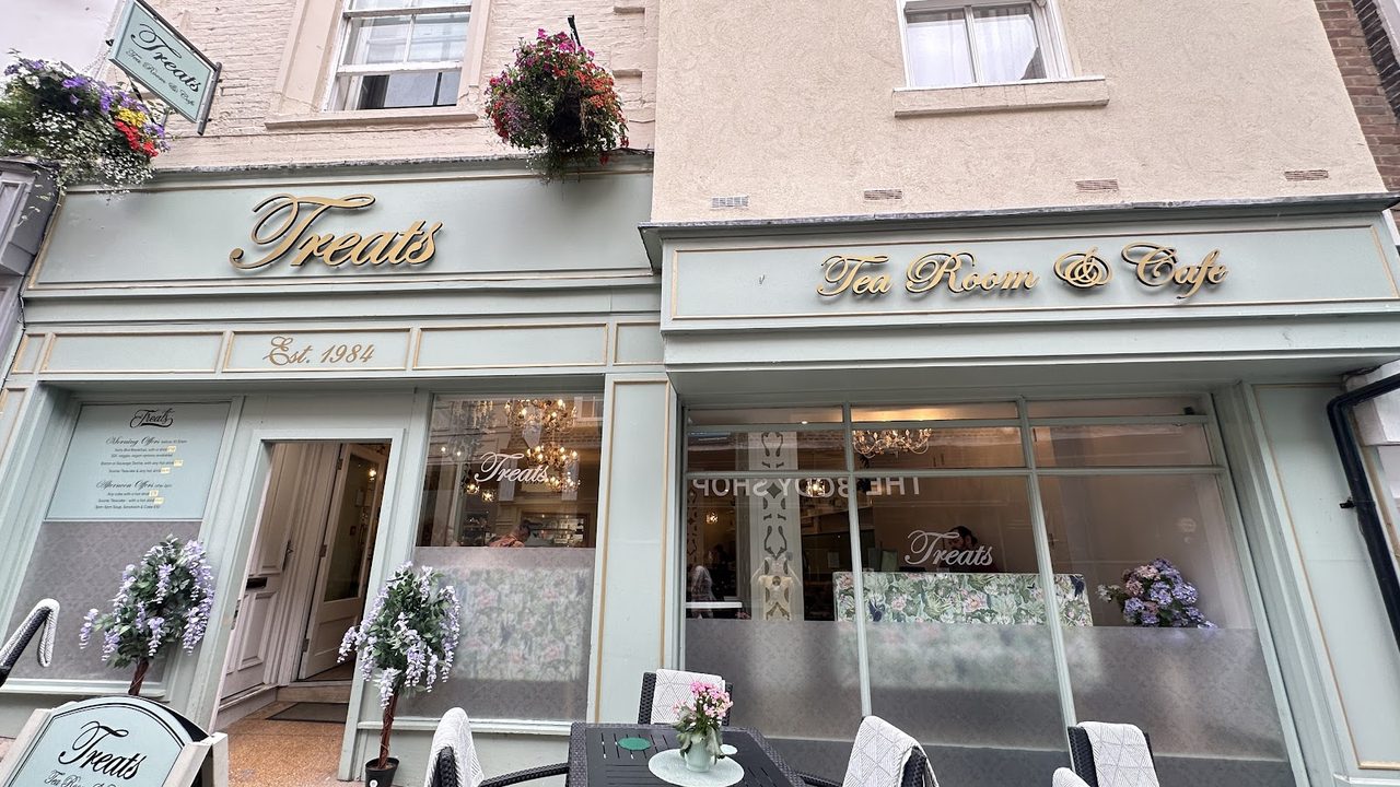 Treats Tea Room Cafe