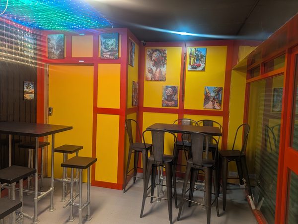 Trybes/Rauch Jerk House