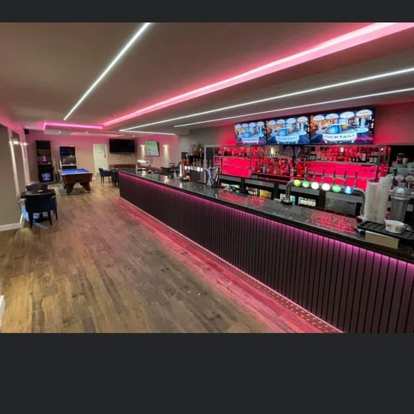 Tudor Bar