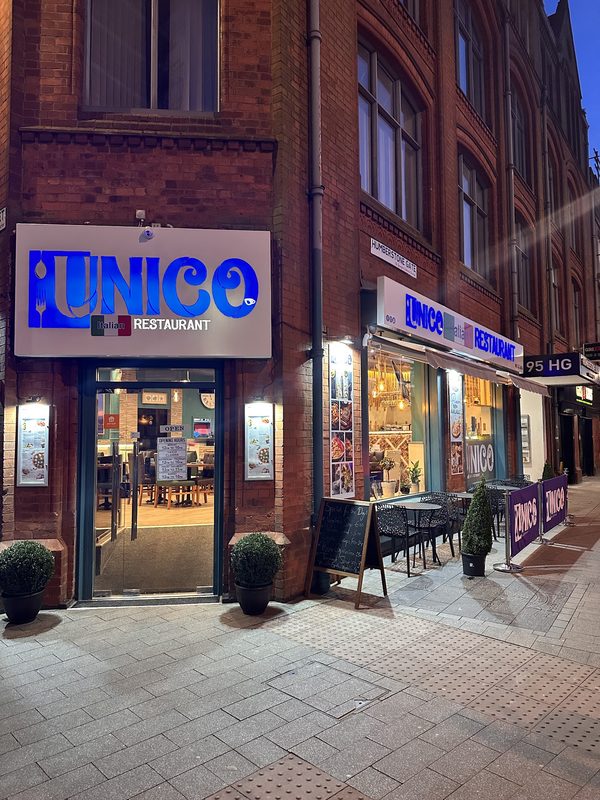Unico Bar Restaurant