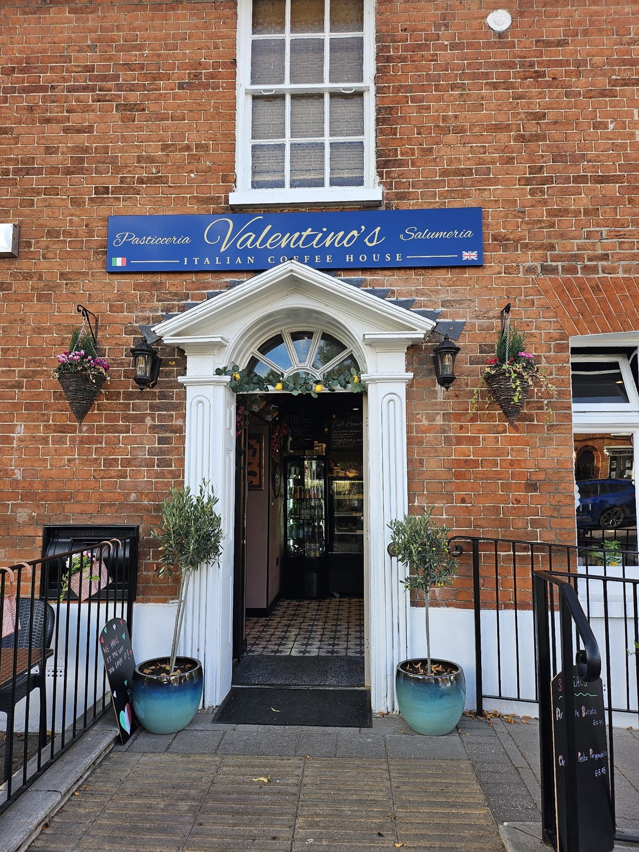 Valentinos Salumeria