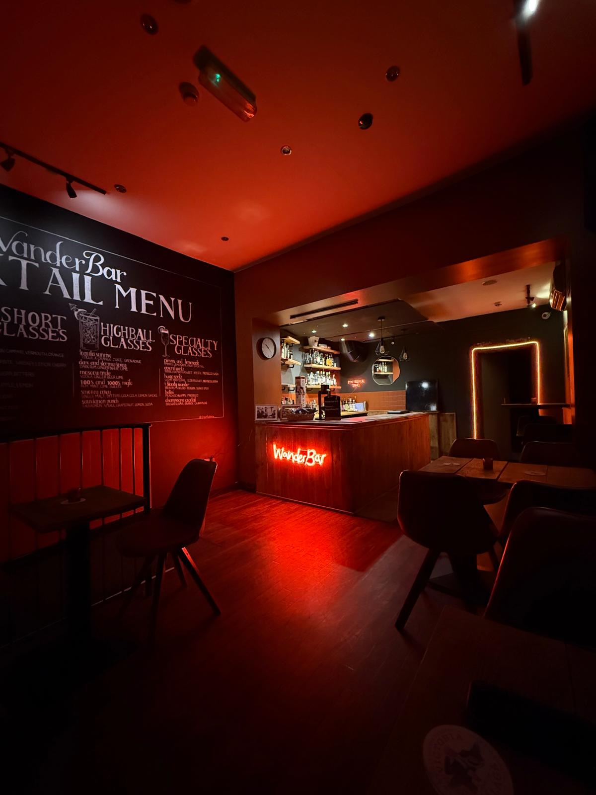 Wander Bar