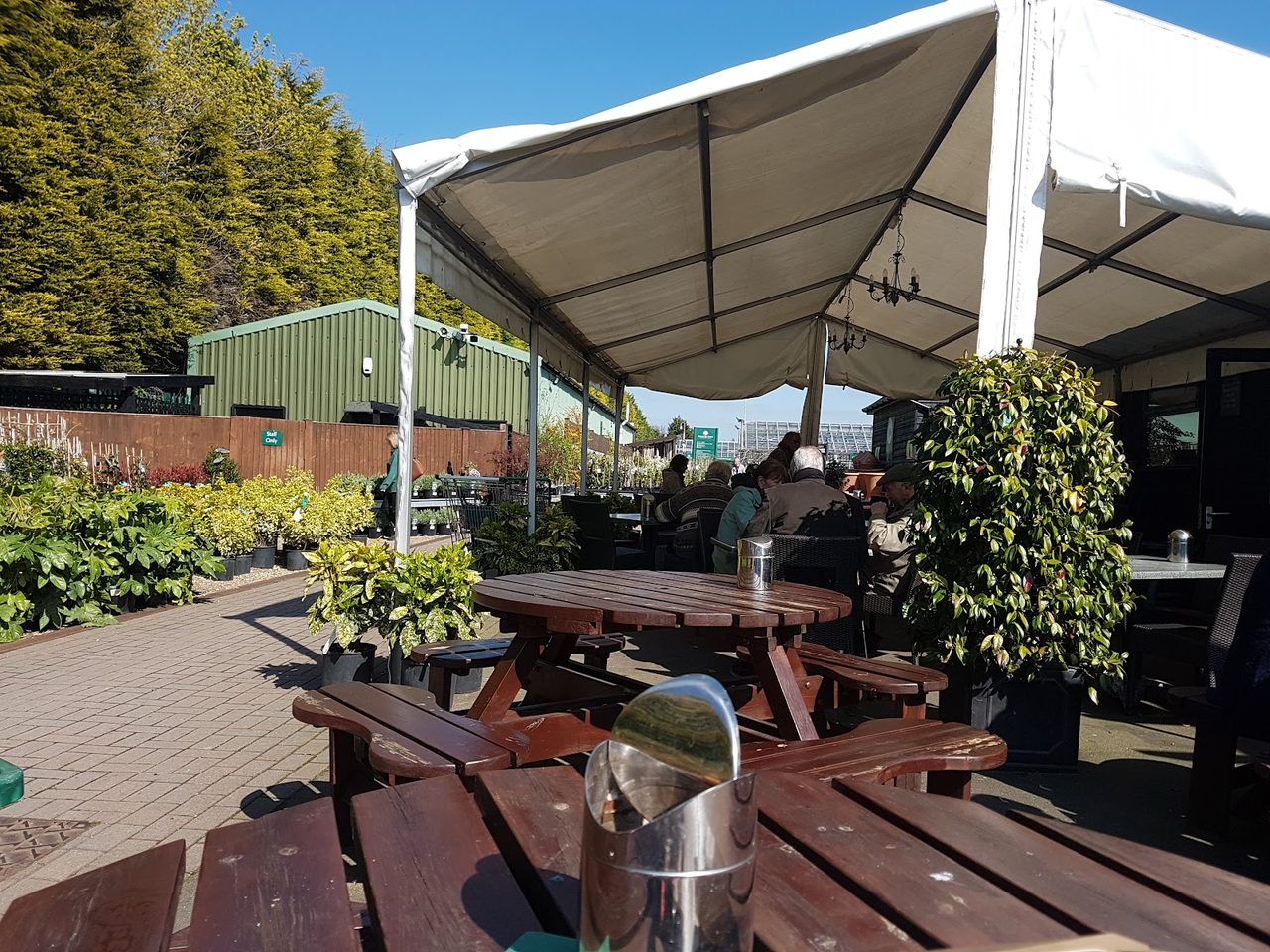 Waterfall Cafe - Dobbies Woodcote Green