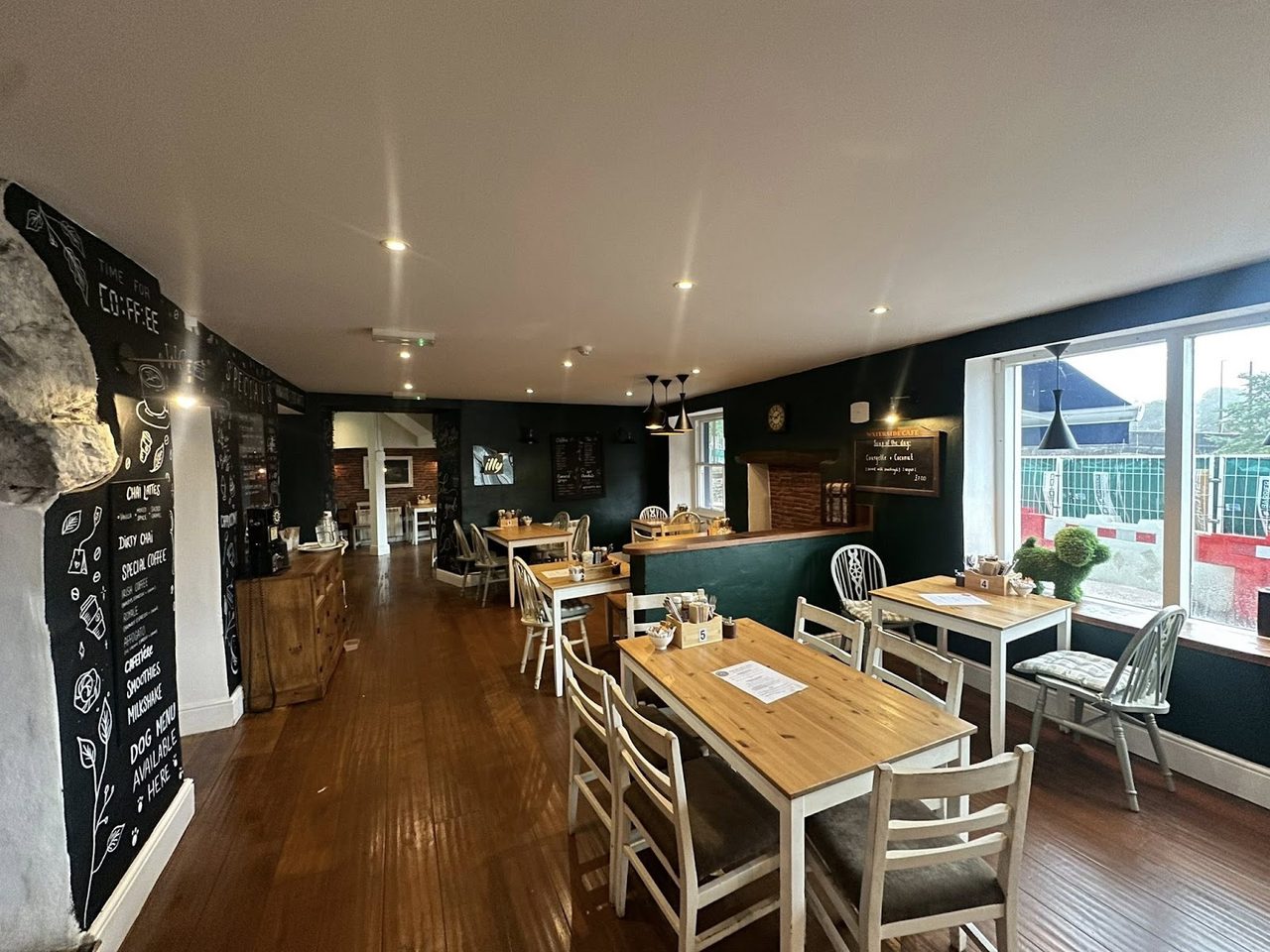 Waterside Cafe & Bistro