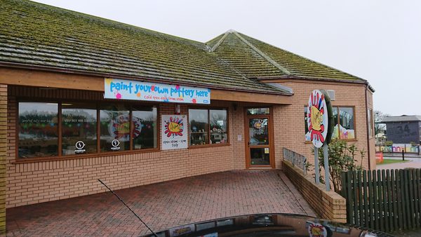 Waves Arts and Cafe Bar