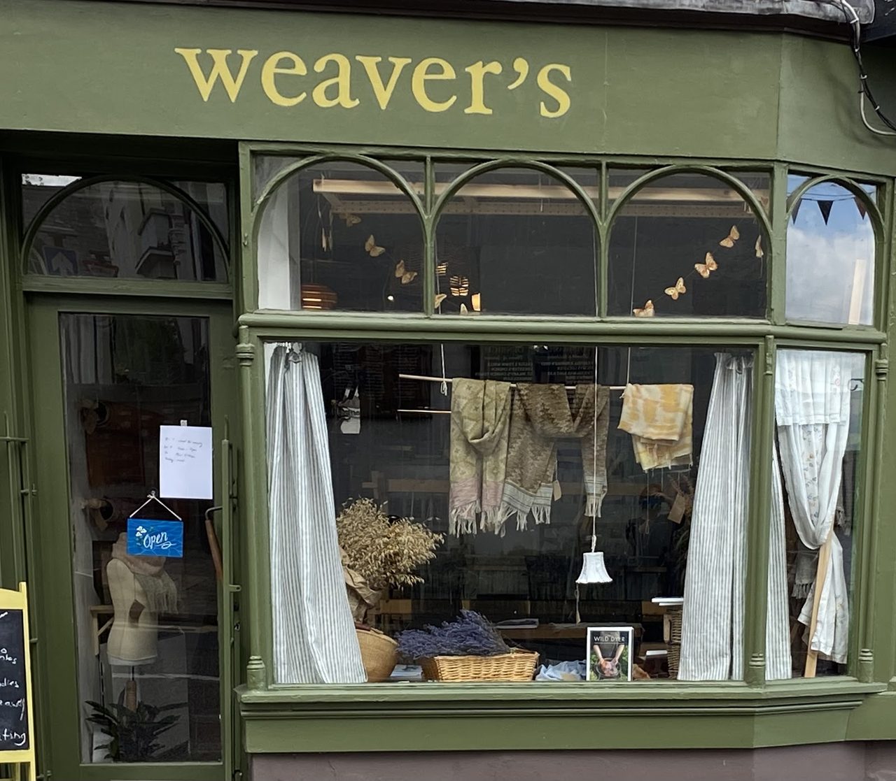 Weaver's Shop and Cafe