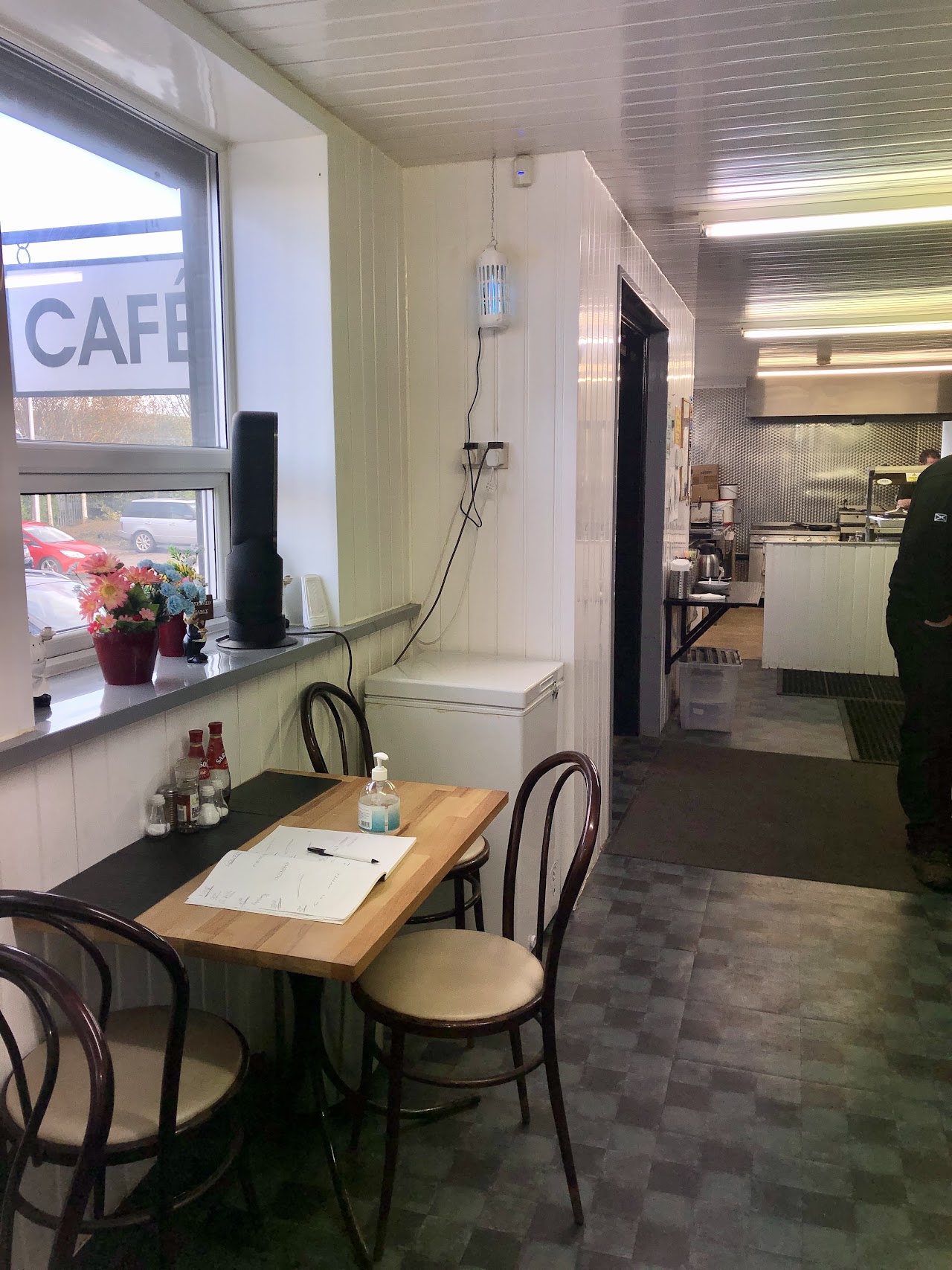 Wee Nellie's Cafe