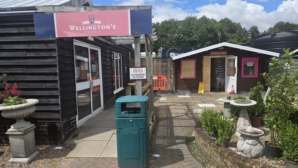 Wellingtons Cafe And Bistro