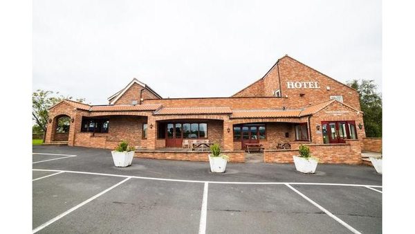 White Horse Lodge Hotel