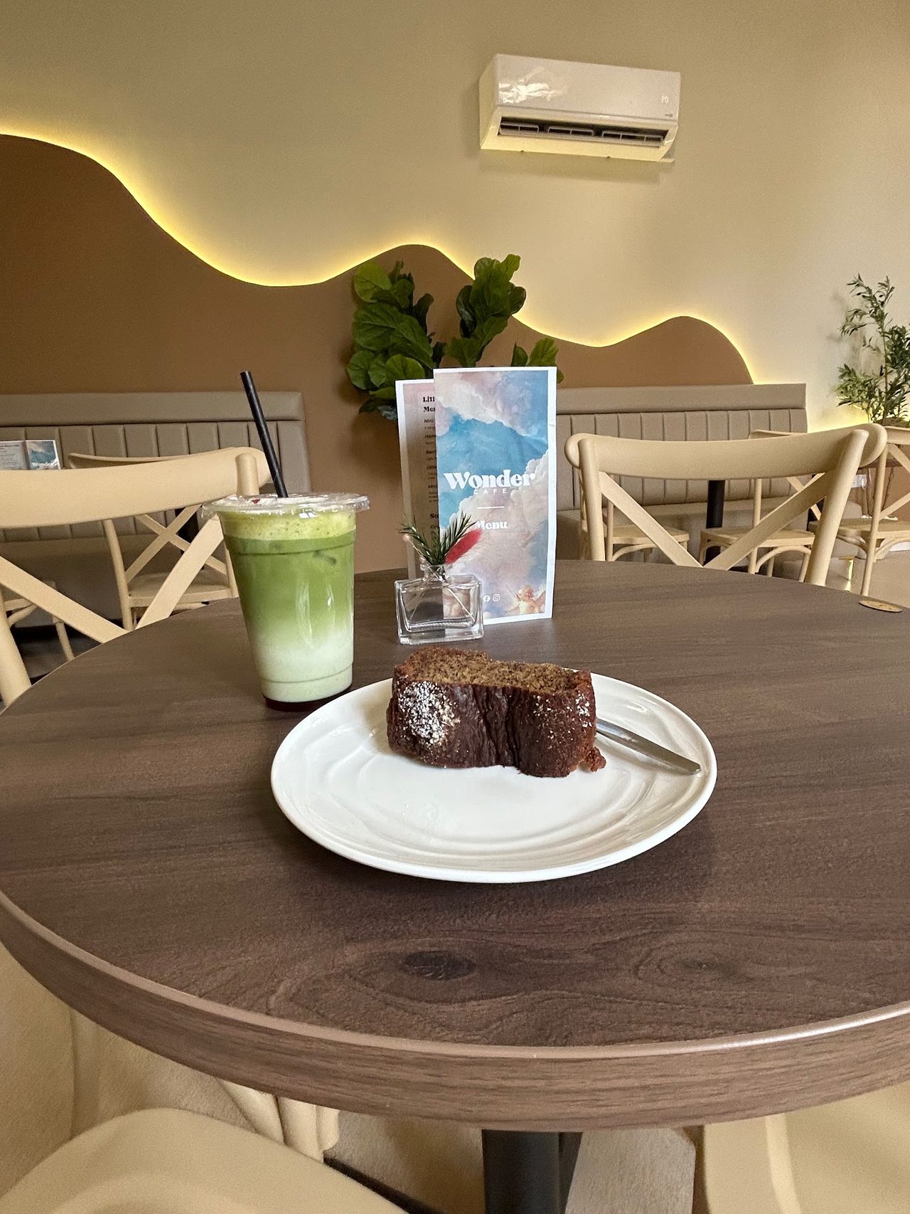 Wonder Cafe