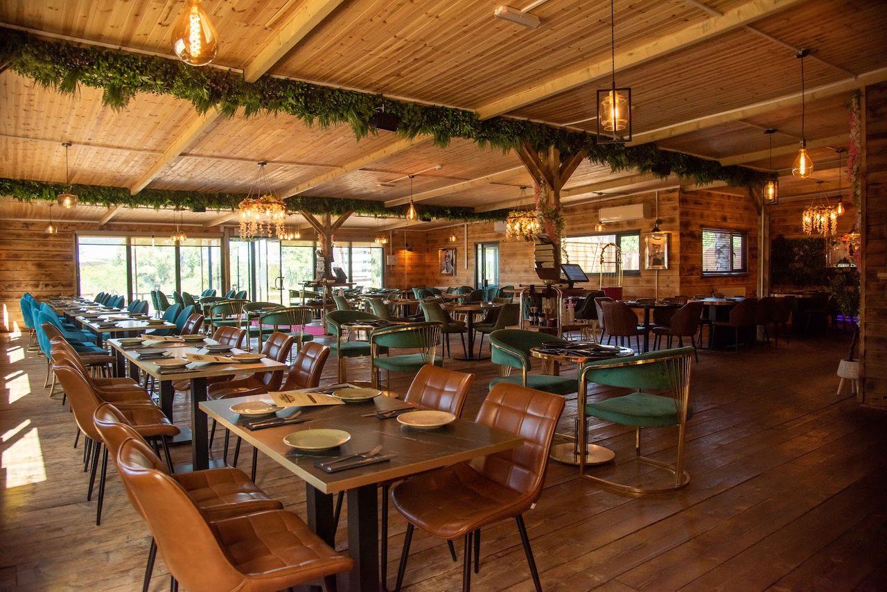 Woodland Kitchen And Bar