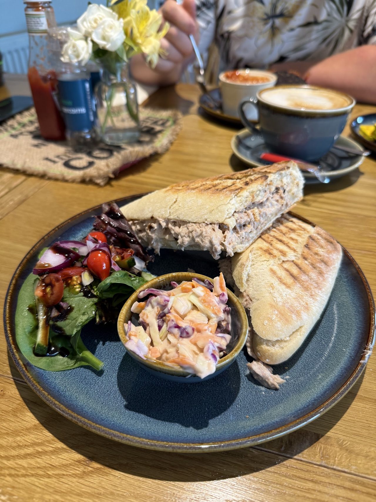 Y Cwtch Coffi