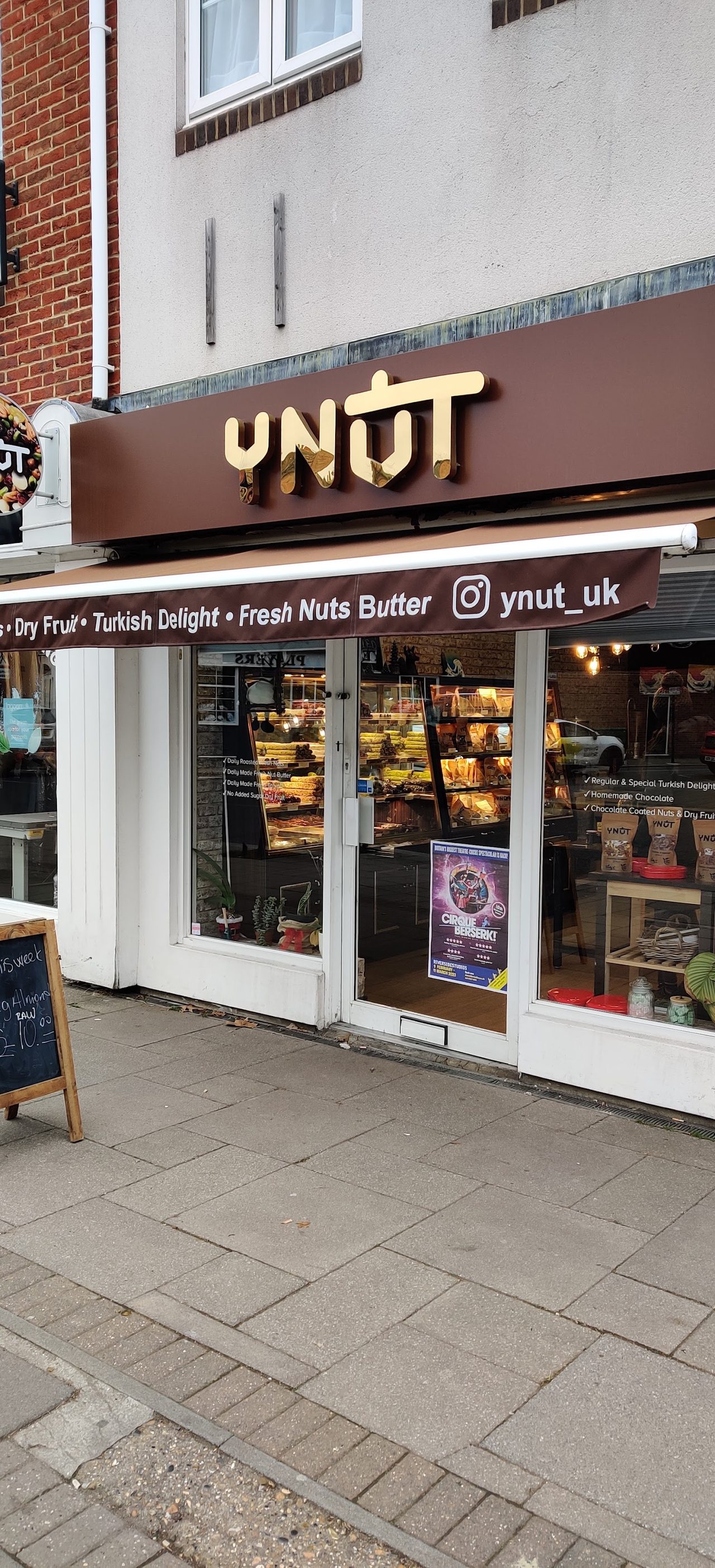 Y-Nut