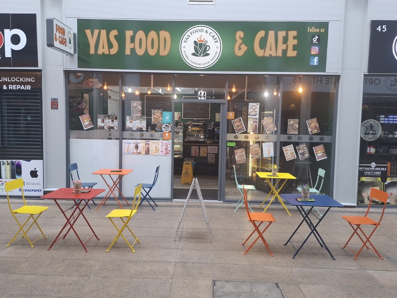 Yas Food & Cafe
