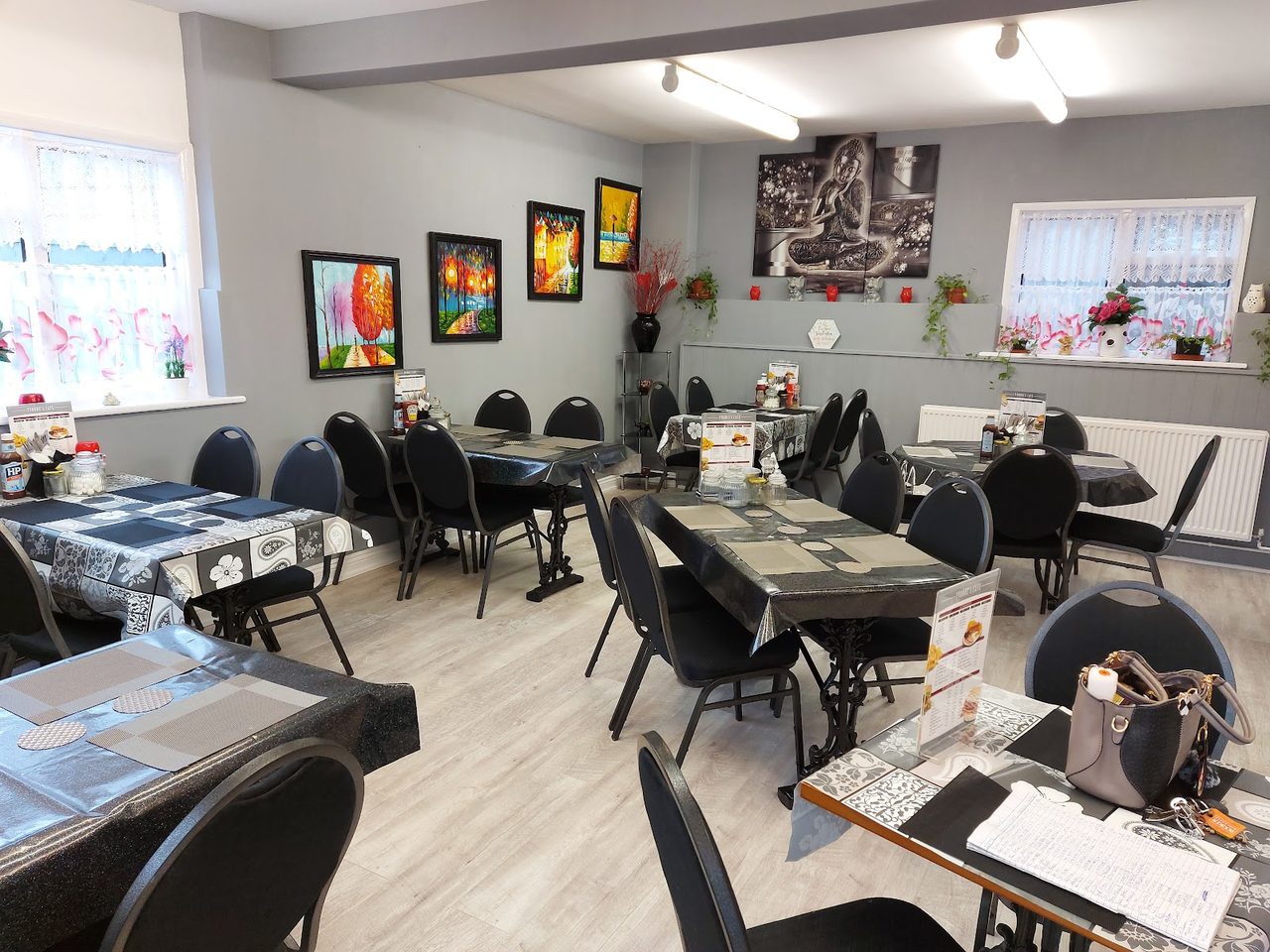 Yvonne's Cafe