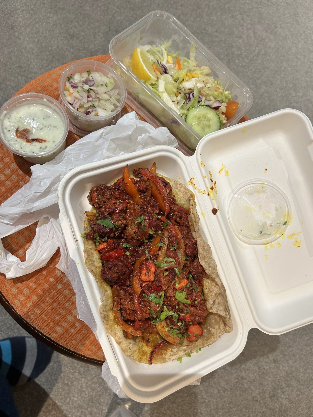 ZARIN'S LOUNGE