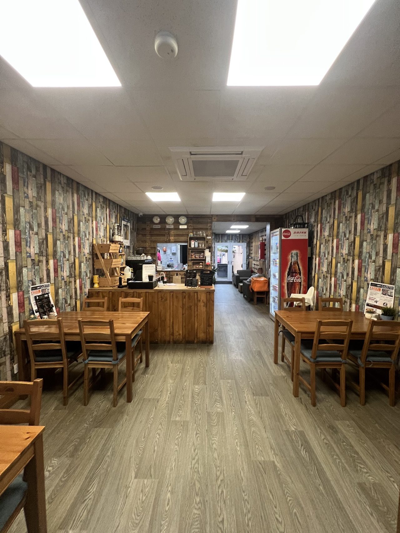 Zena's Cafe